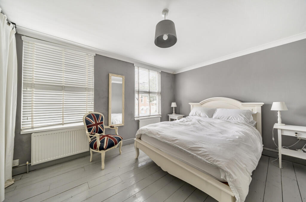 1320724-18-686c13...