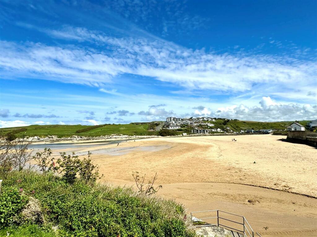 1 Seashore House View