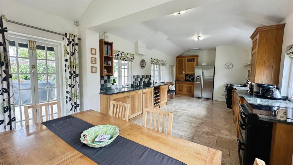 667ff613--4A09-A801-79B15BF9B676-66306-00001570EF4