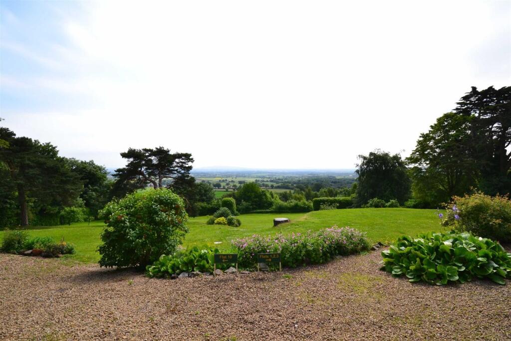 Leamington garden and view.jpg