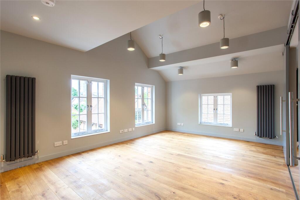 Living/Dining Area