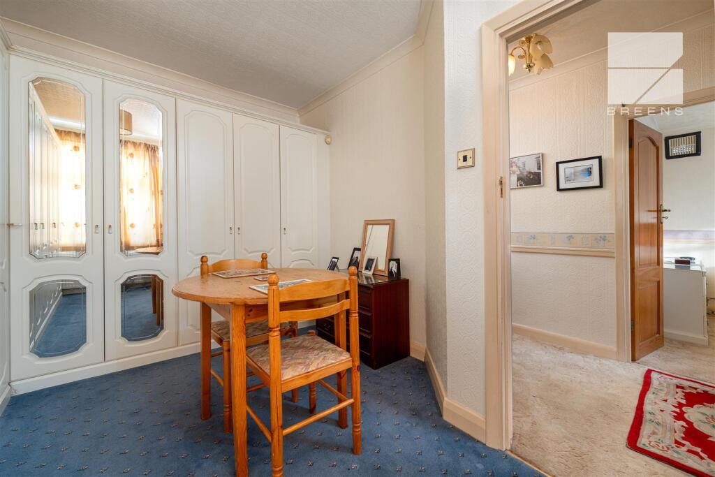 14 Valance Avenue_0002.jpg