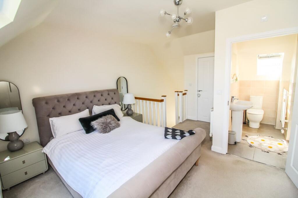 Master Bedroom Pic 3. 