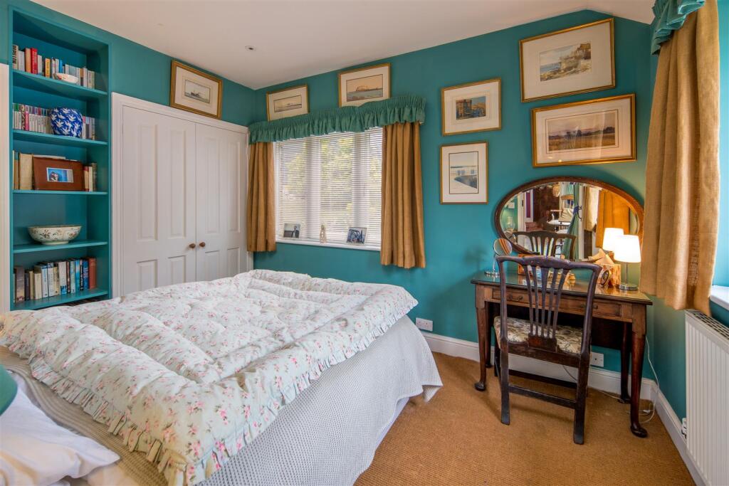 Ground Floor Bedroom (2)