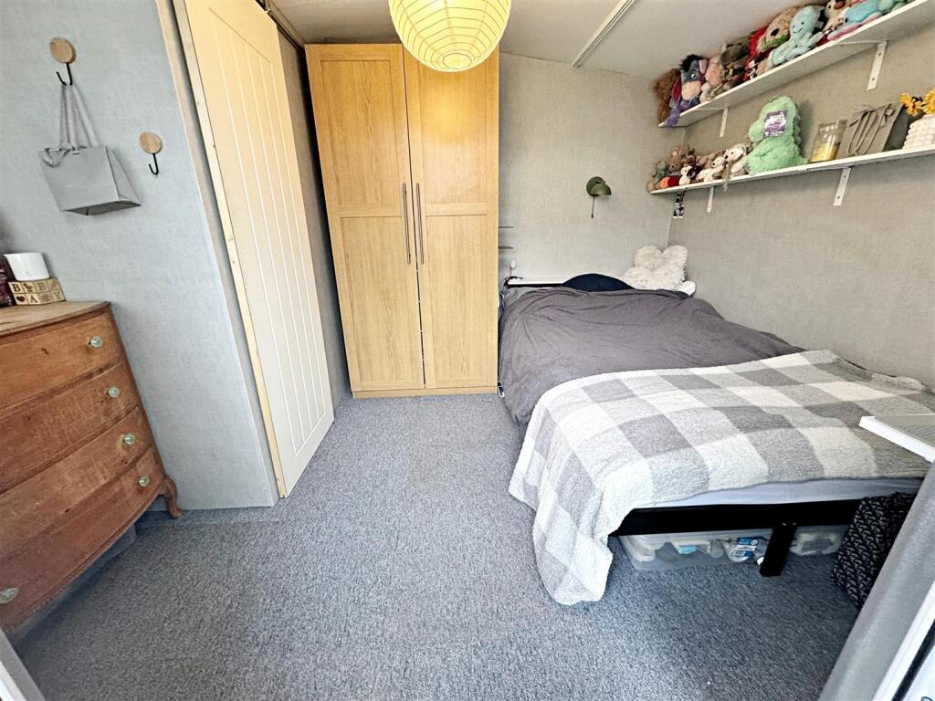 CABIN LIVING AREA