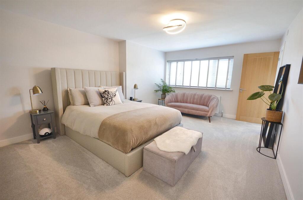 Main Bedroom