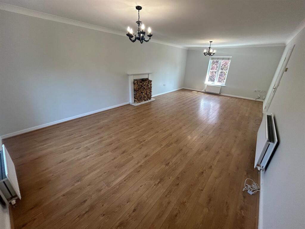 lounge.jpg