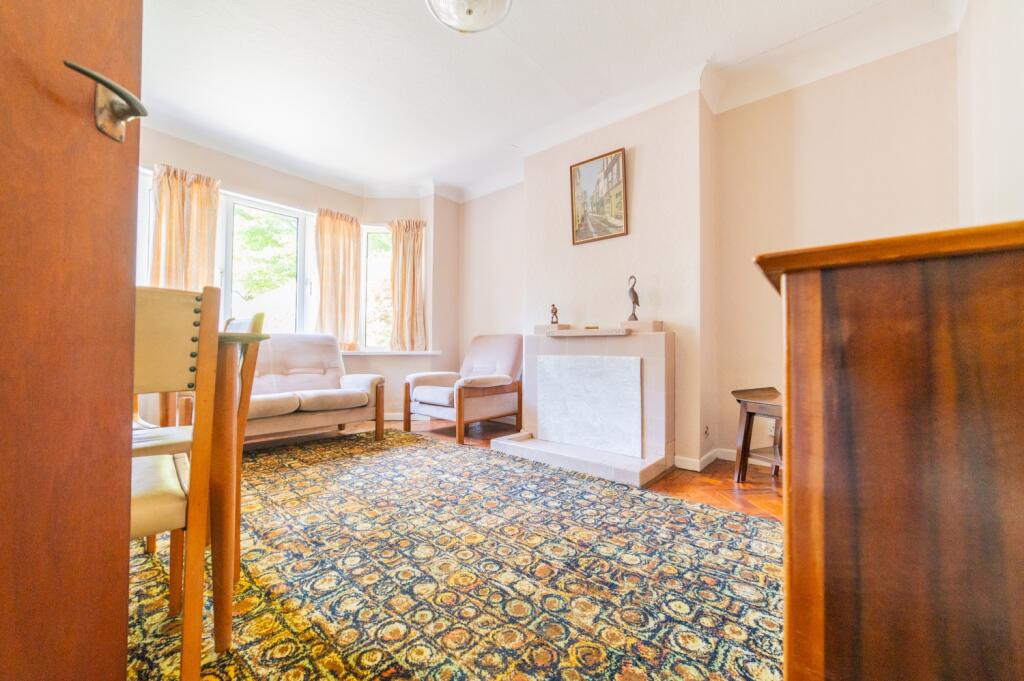 Call 02920 454555 to secure your viewing_17