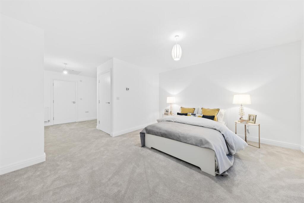 Plot20WoolfGroveWeb24.jpg