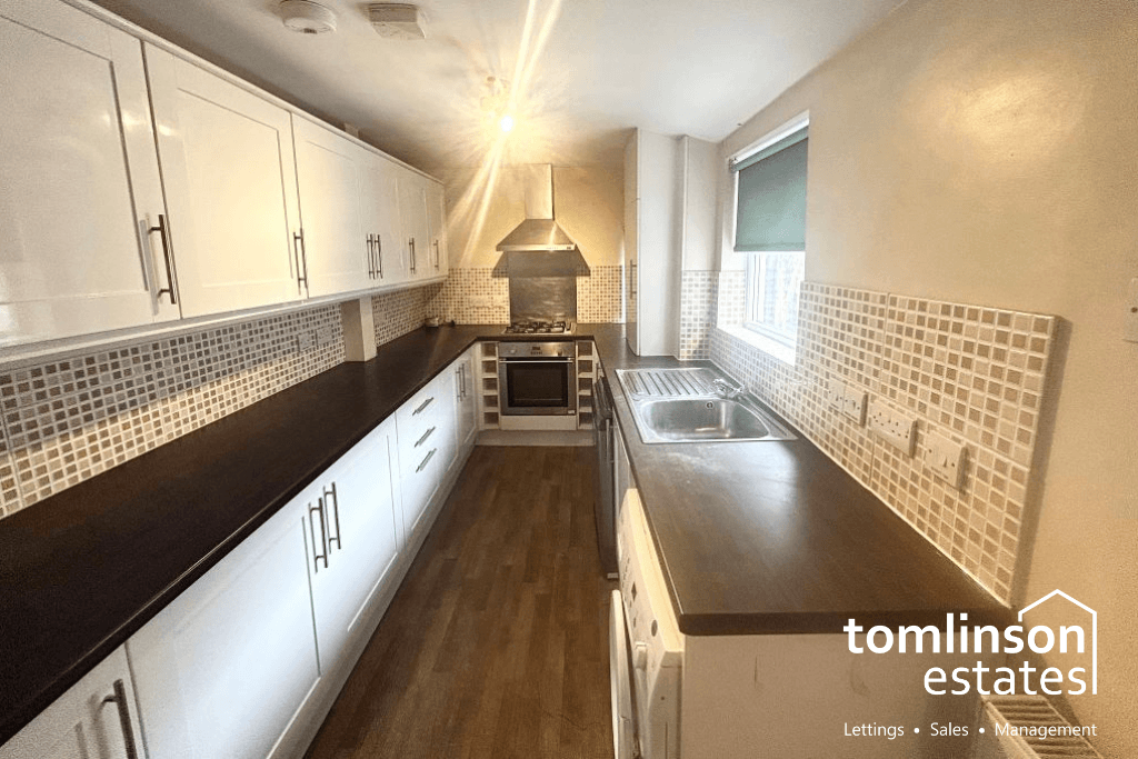 3 Bedroom Terrace House - HMO