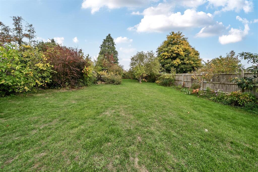 The Robin Hood House, Greens Norton (5).JPG