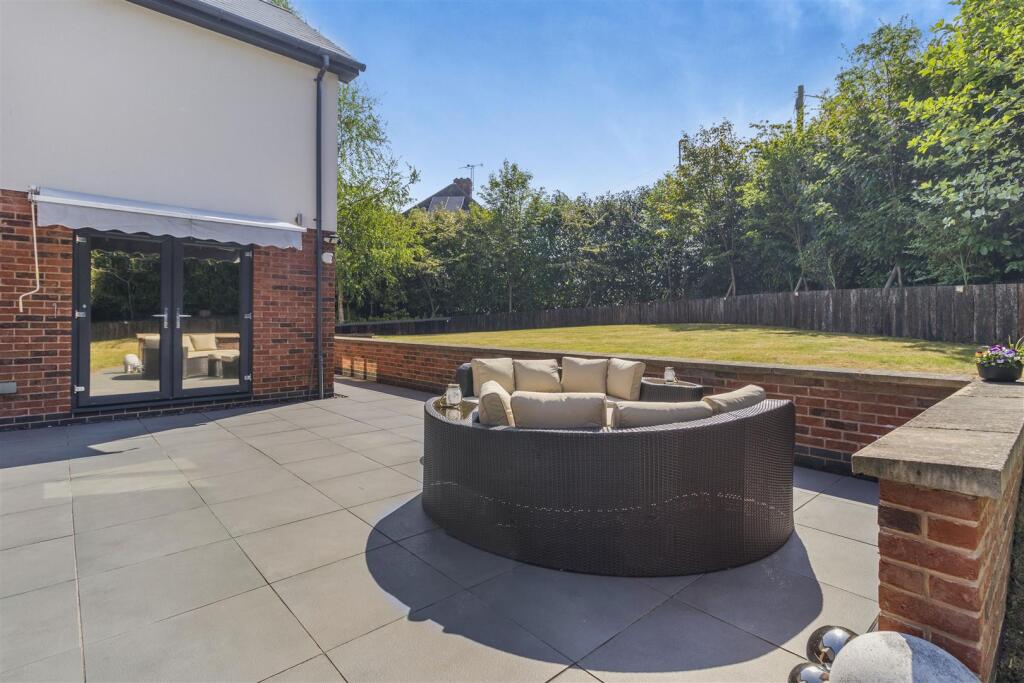 8646070-exterior17.jpg