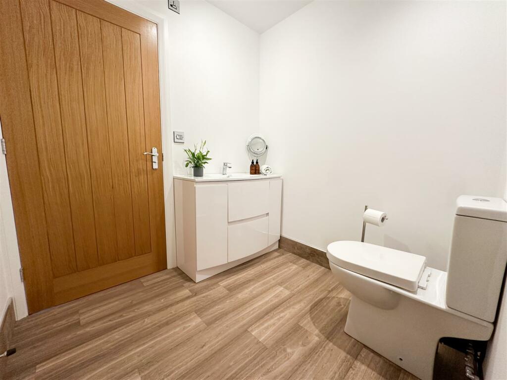 DOWNSTAIRS WC