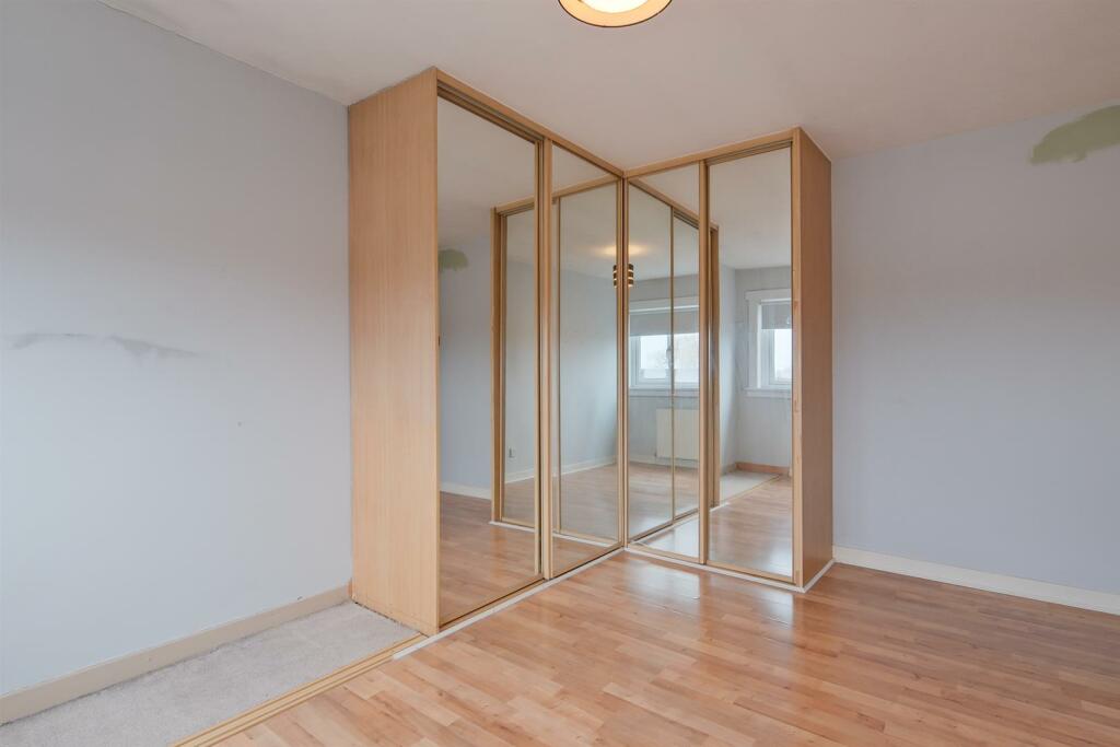 037-22 Ross Gardens Motherwell, ML1 3BE.jpg