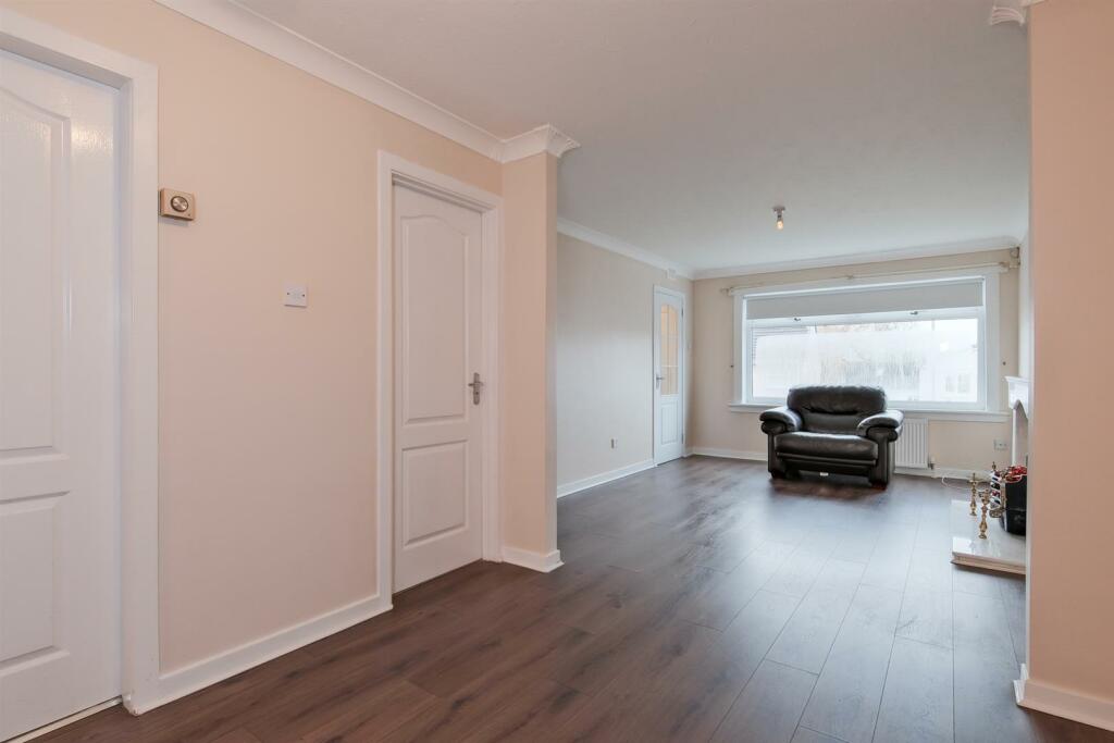 020-22 Ross Gardens Motherwell, ML1 3BE.jpg