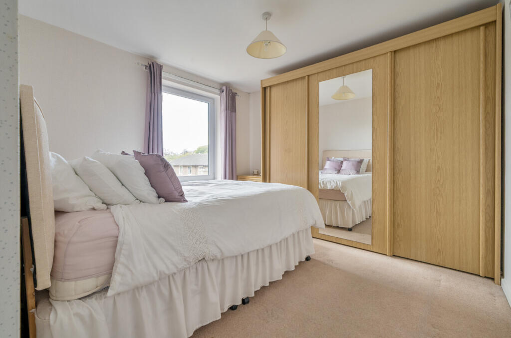 1346905-15-68b5a6...