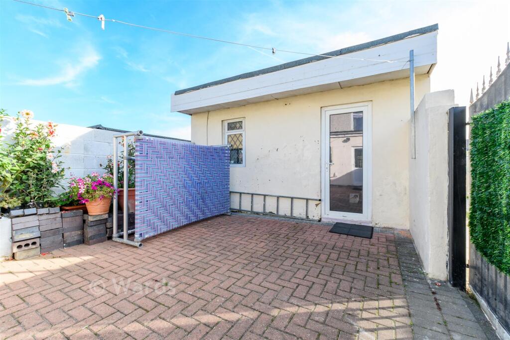 Workshop/Outbuildings