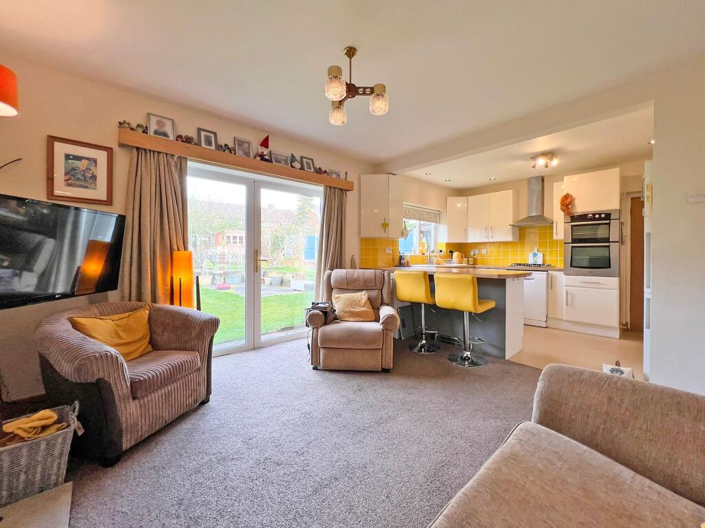 Kitchen/Sitting Room