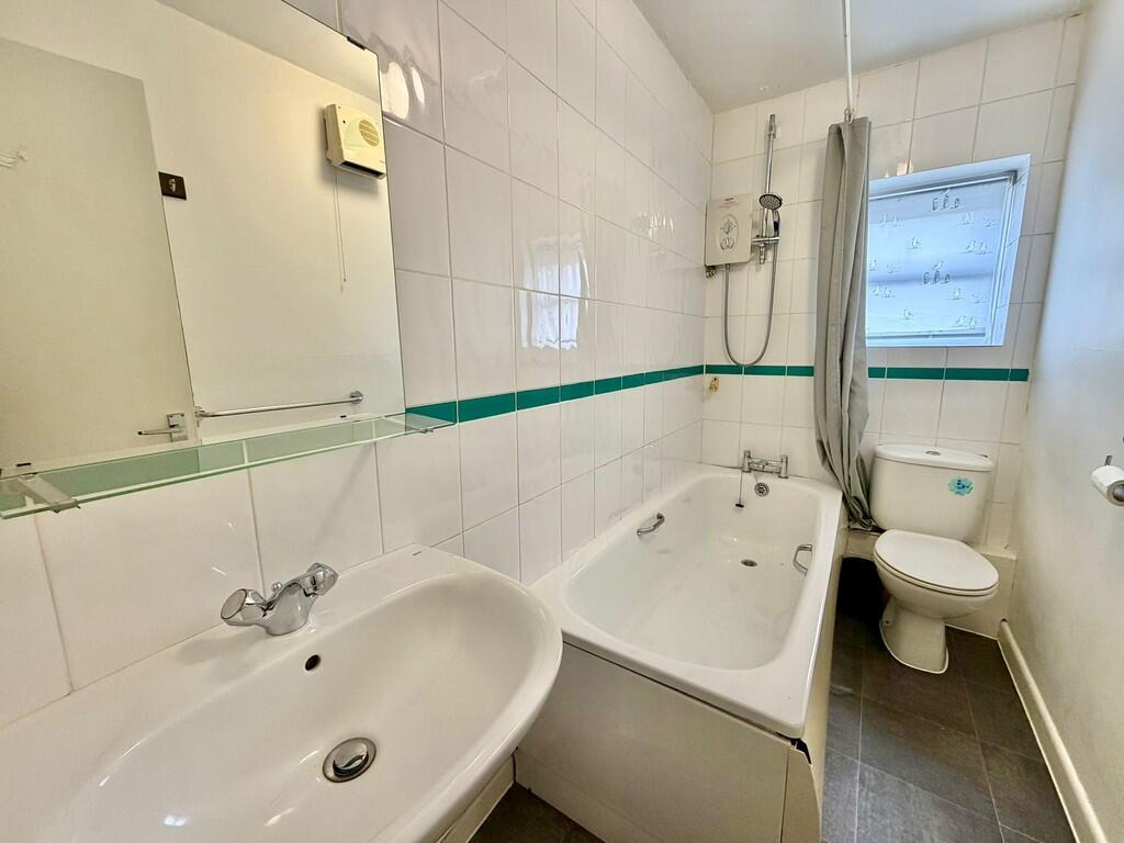 f5a309bc-2313-4c7...