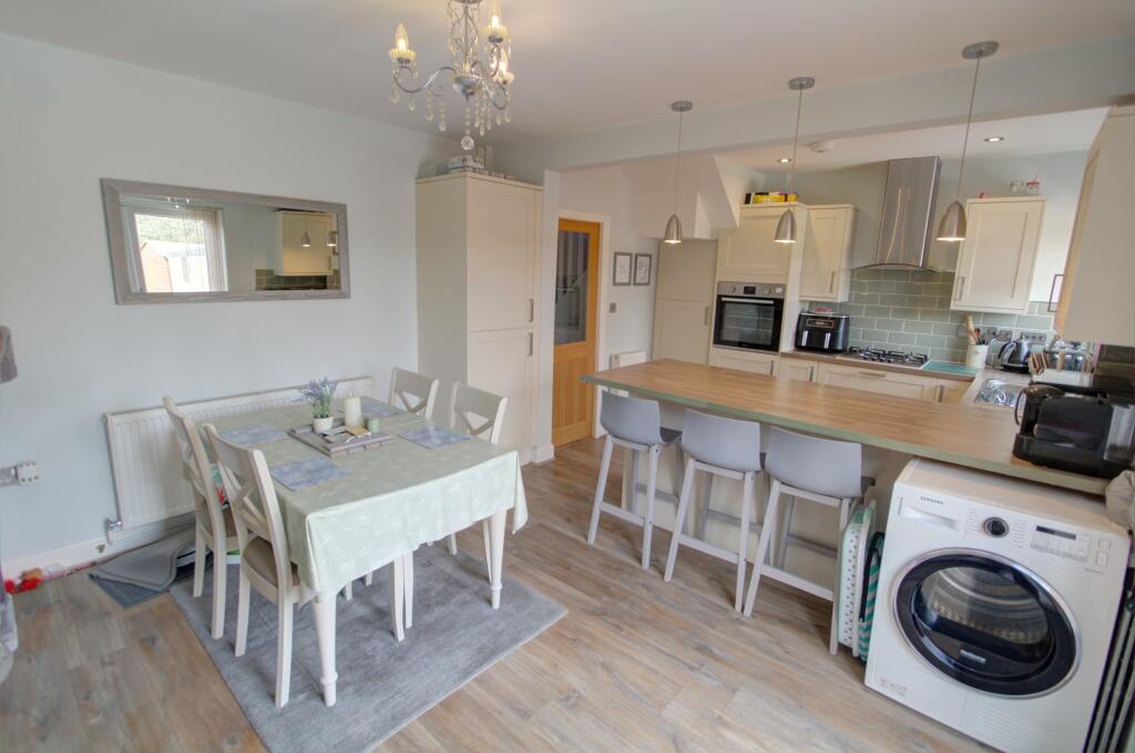 Kitchen Diner B
