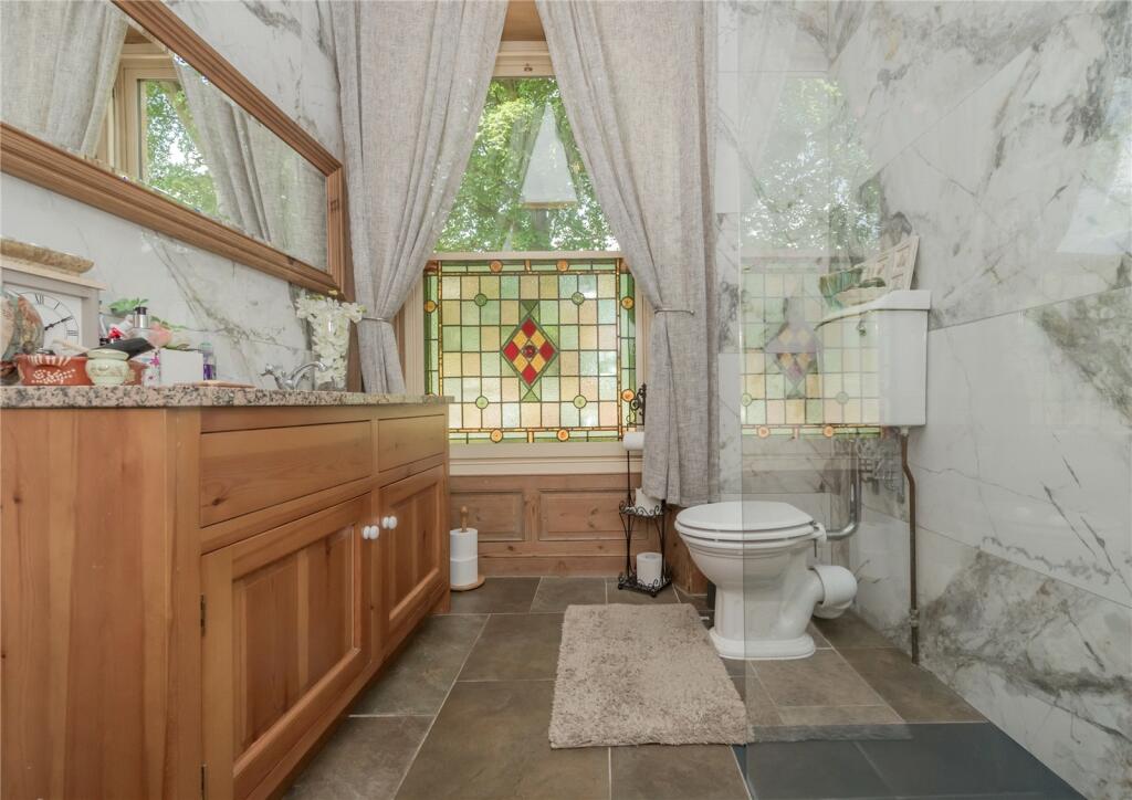 Ground Floor Shower