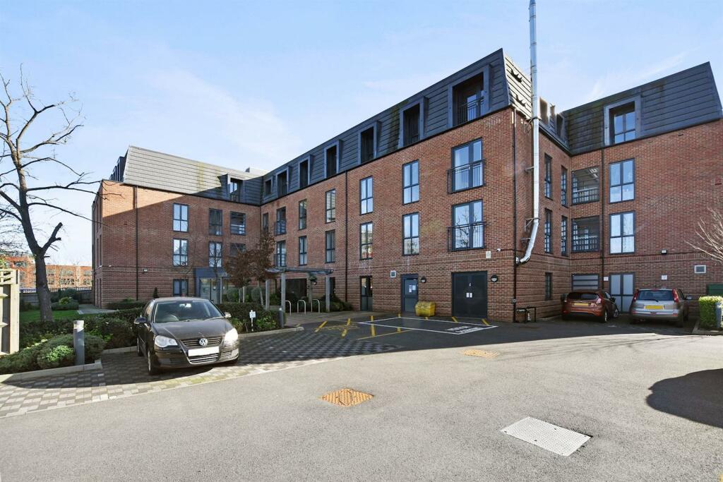 05-6d81GCMCS - 2 Rosen House - Rear Exterior -Orig