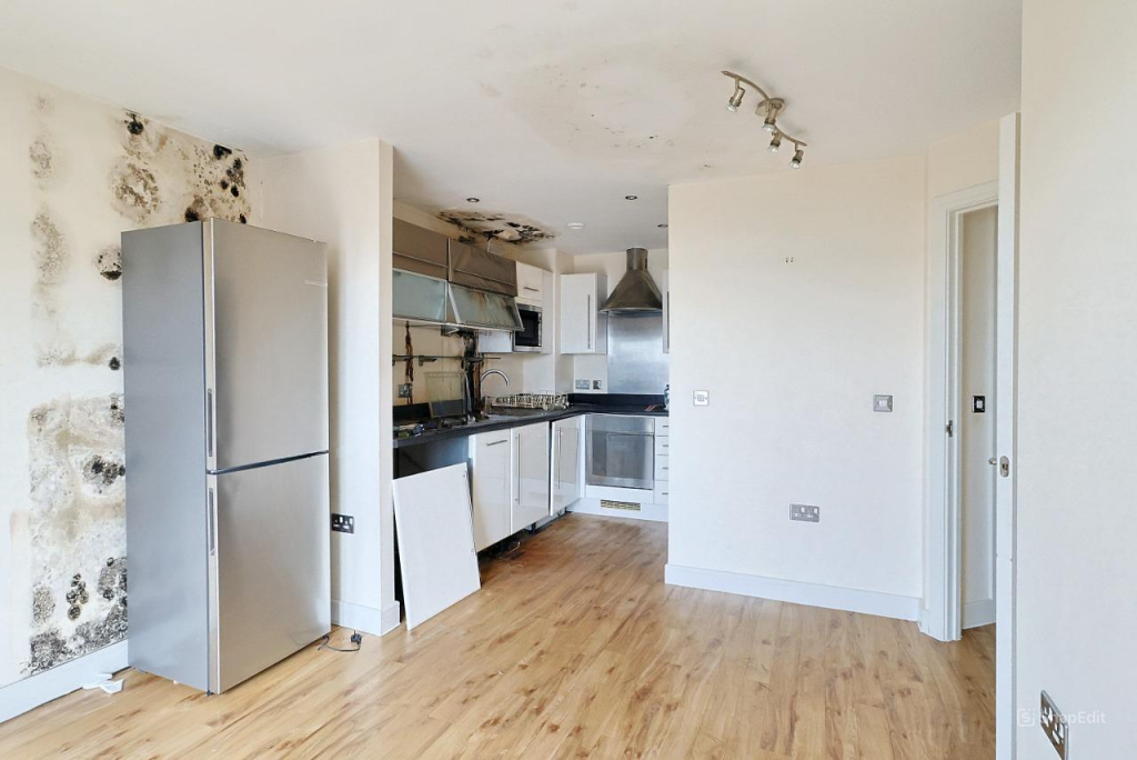 Flat 48, Oceana Boulevard, Briton Street, Southampton,    SO14 3HU