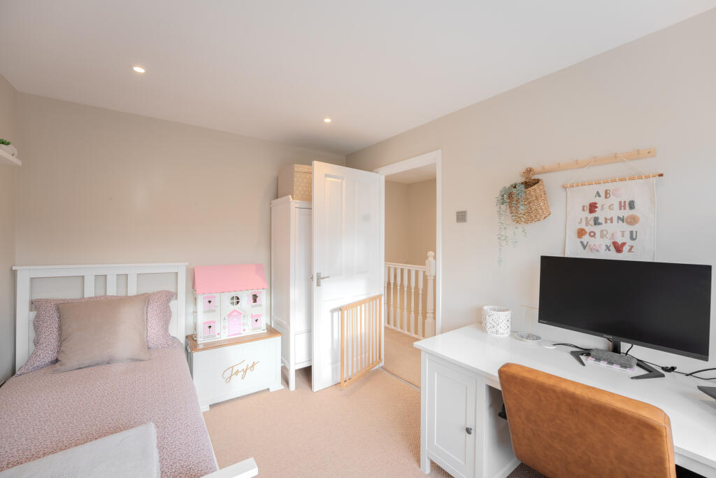 53 Hambleton Road (13 of 19)