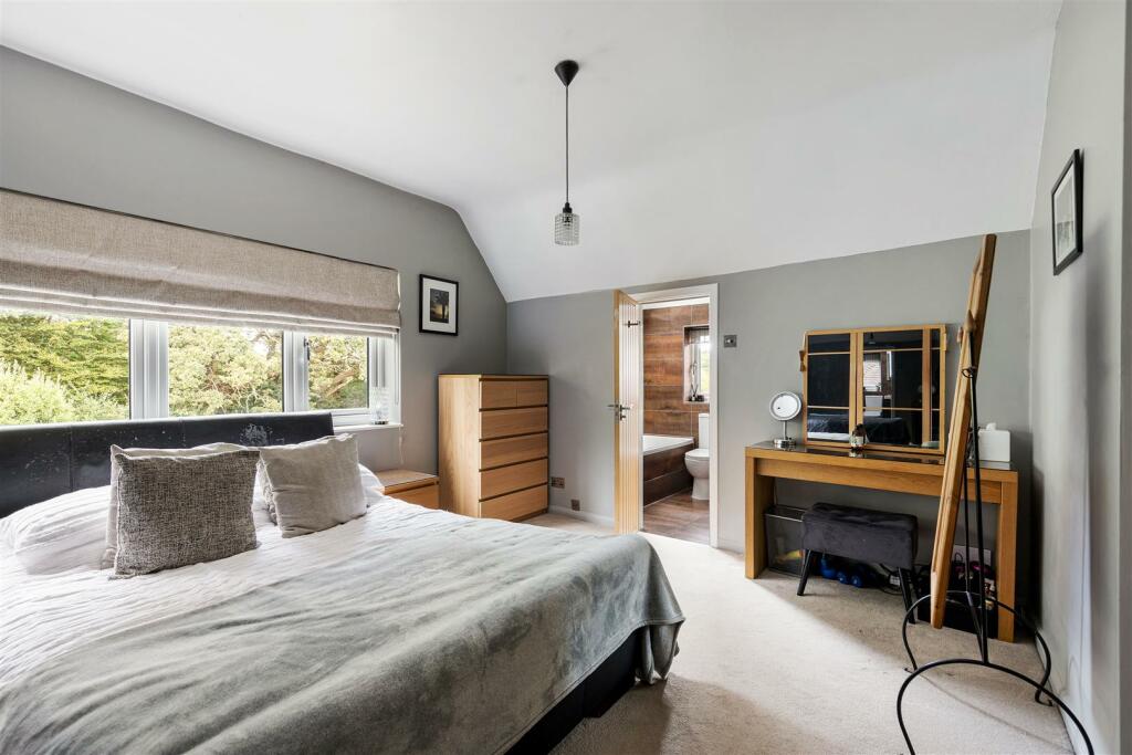 Forest View, E4