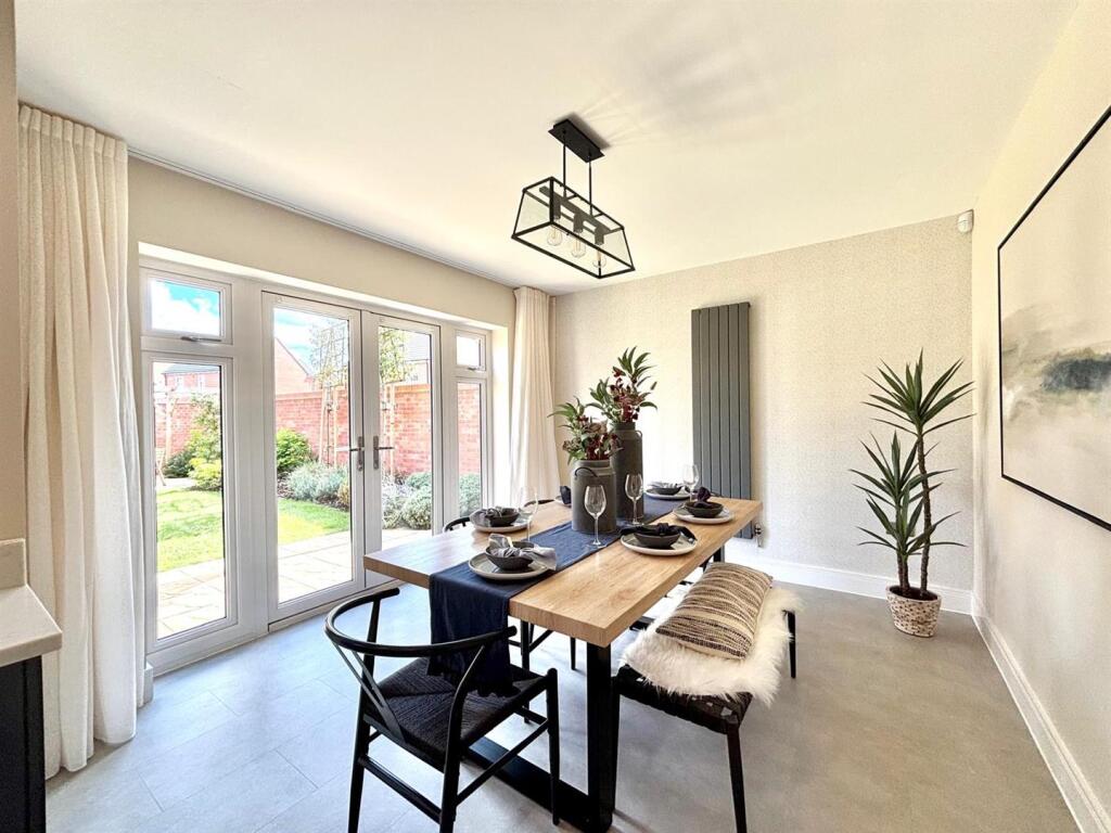 WhatsApp Image 2025-09-15 at 17.00.33_54684dd6.jpg