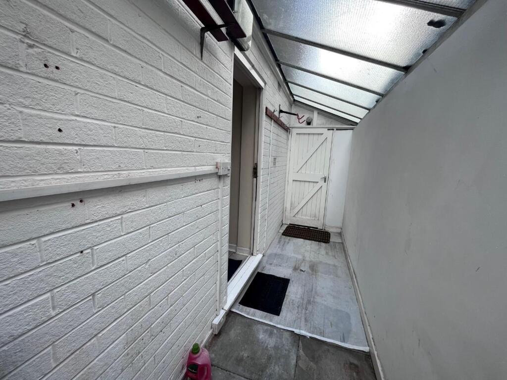 Utility Room/Lean-To