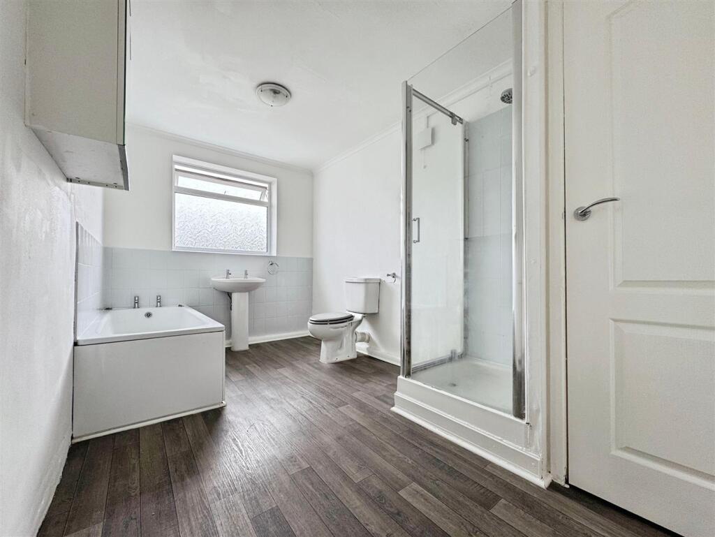 4a74e451--4757-AE30-1B1F416CAA30-12865-0000054028B