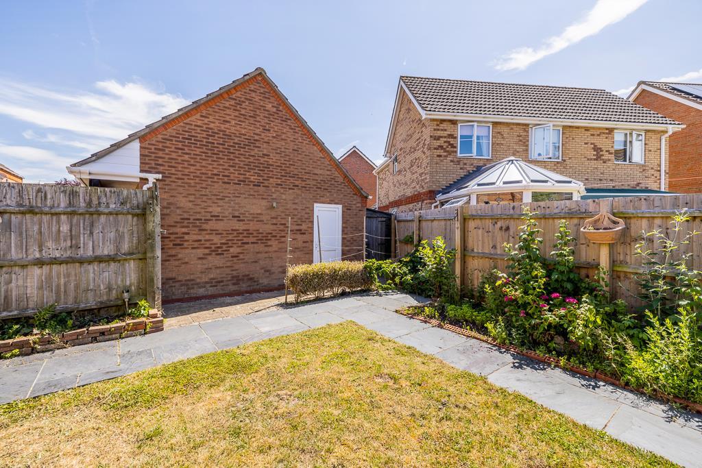 9 Akita Close (Spalding)-9.jpg