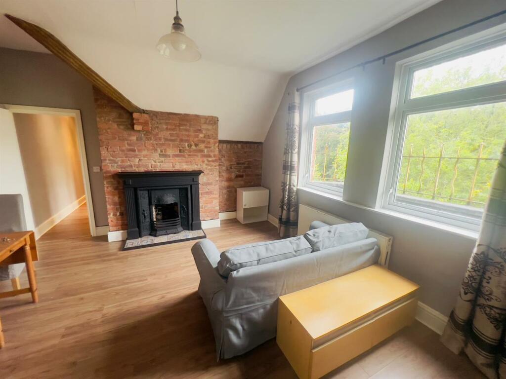 WhatsApp Image 2024-09-04 at 11.39.05 (11).jpeg