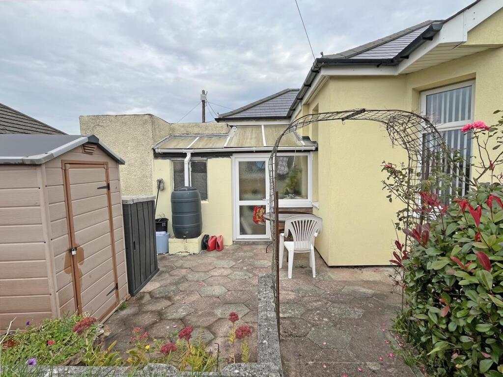 Old Woodlands Road 56 - Rear 2.jpg