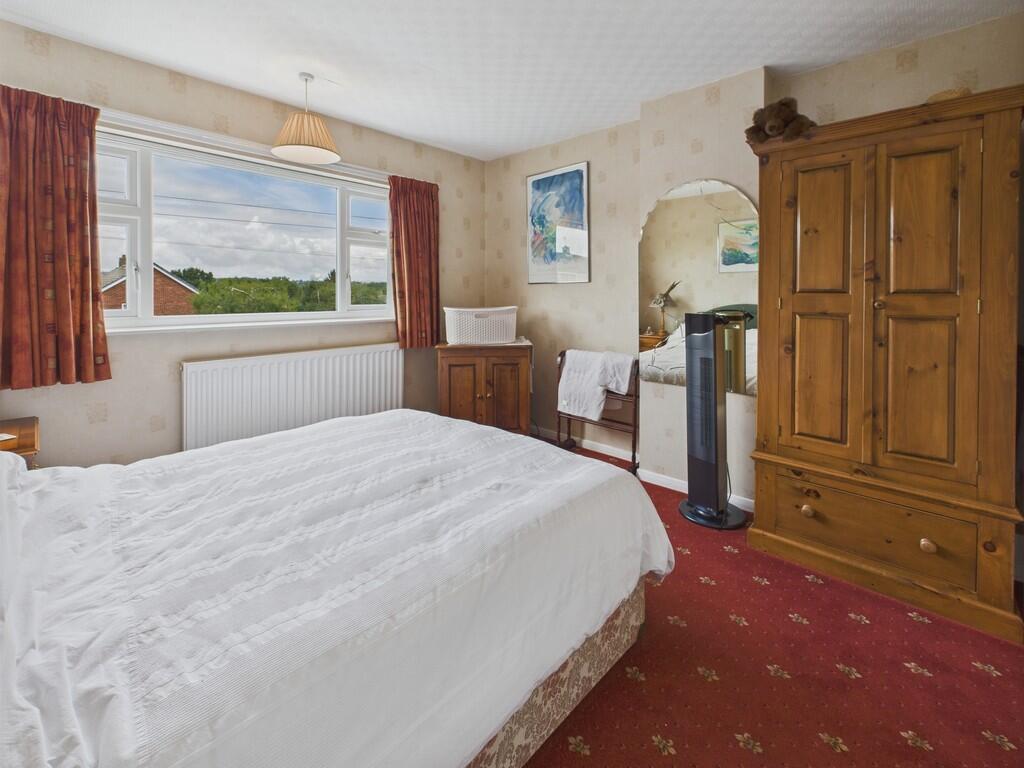 CAM04273G0-PR0161...