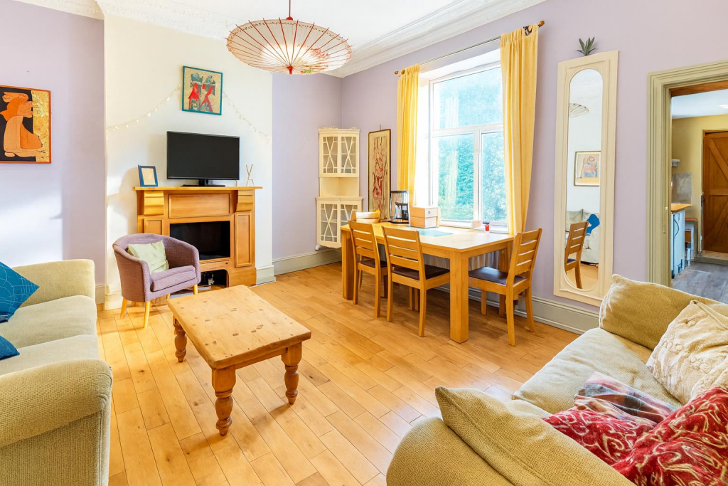 ChatGPT Image Oct 8, 2025, 02_39_11 PM.png