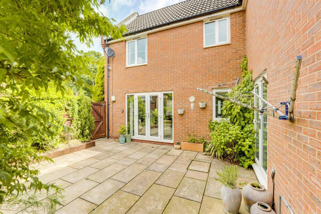 IMG_3764-IMG_3768 copy.jpg