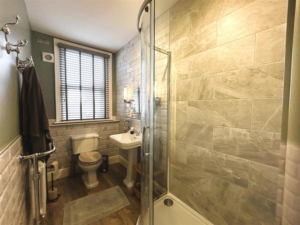 shower room.JPG