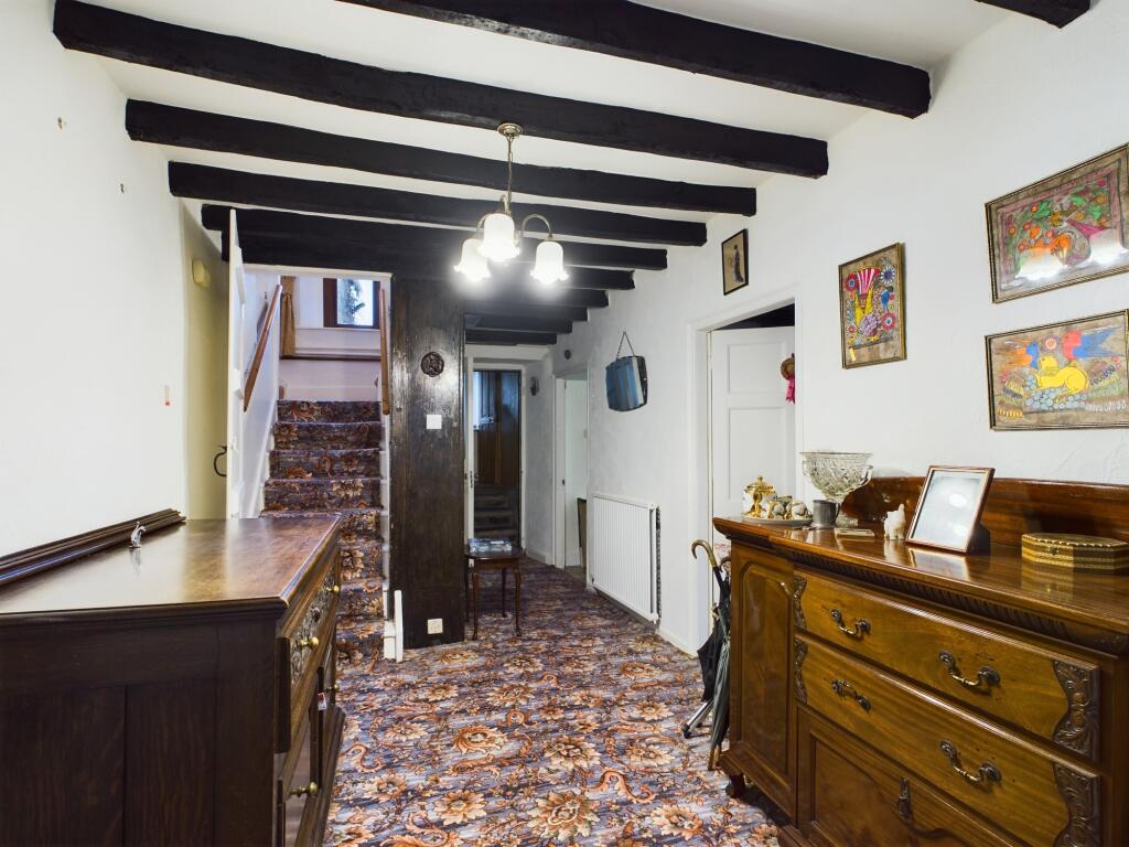 Hallway T202508211023.jpg