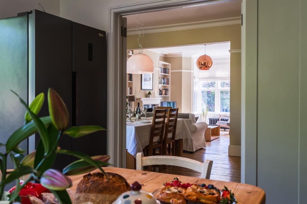 Breakfast Kitchen