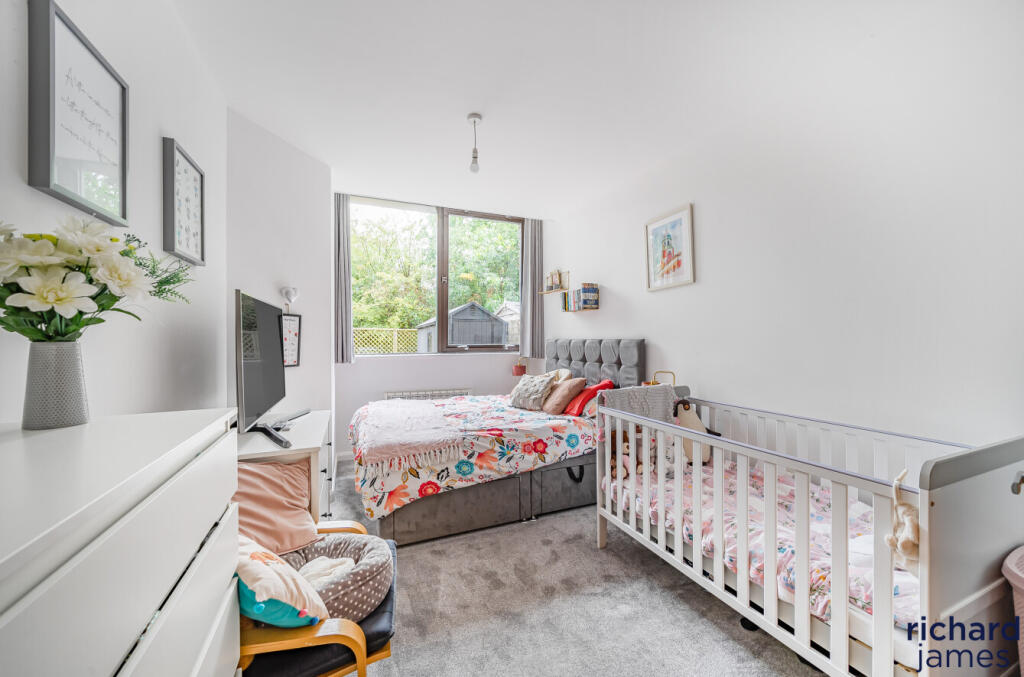 1038d09d-5bdb-4f3...