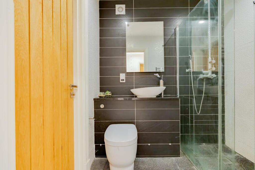 Jack &amp; Jill En-Suite