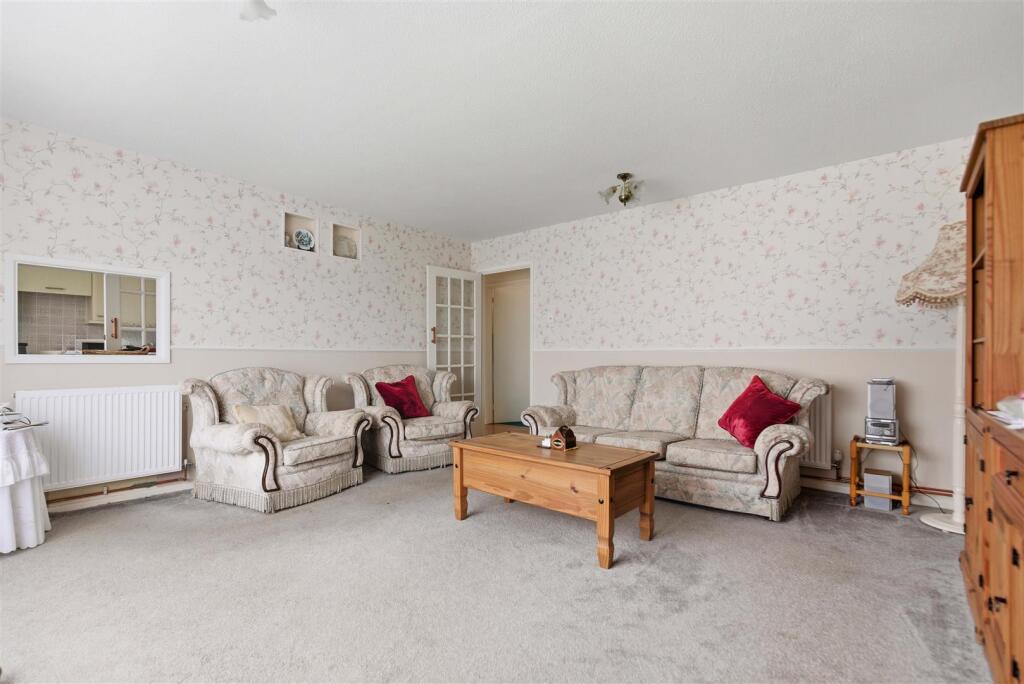 6 Chestnut Road 3.jpg