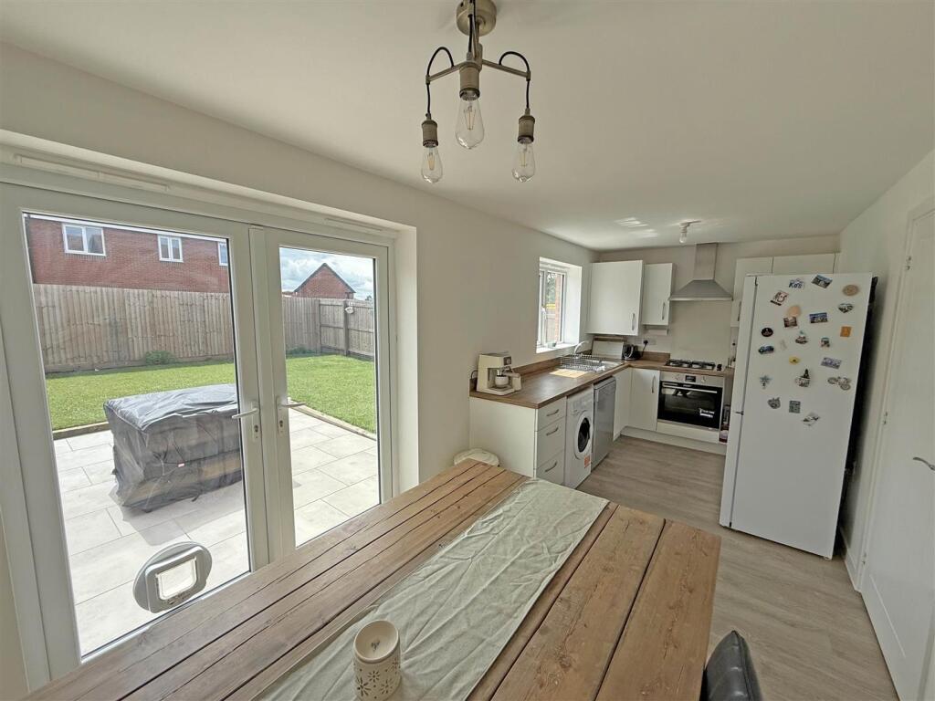 Dining Kitchen