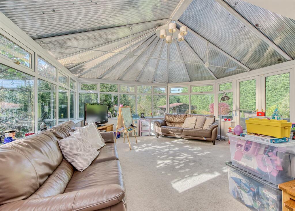 Summer Leys-conservatory.jpg