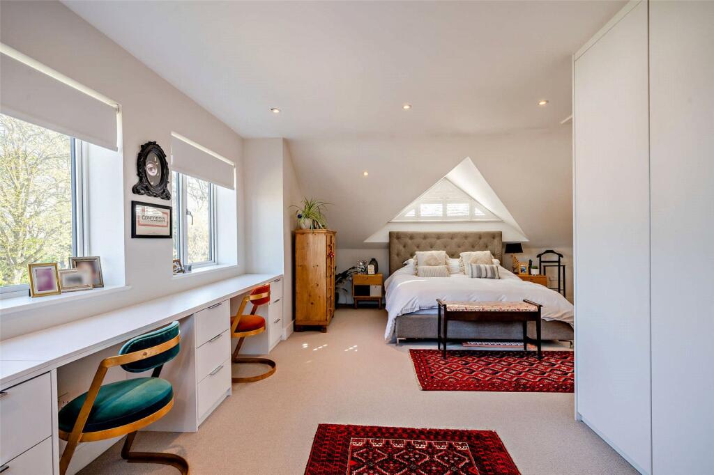 Impressive Bed 1