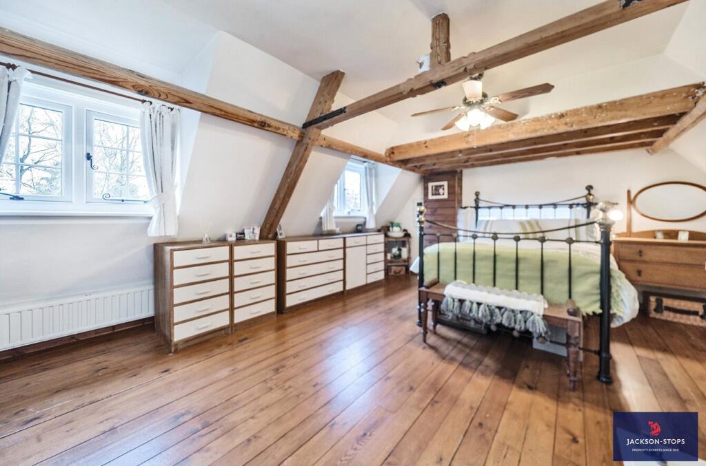 Bedroom 1a