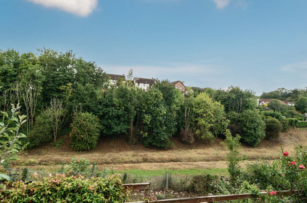 1349375-16-68bae7...