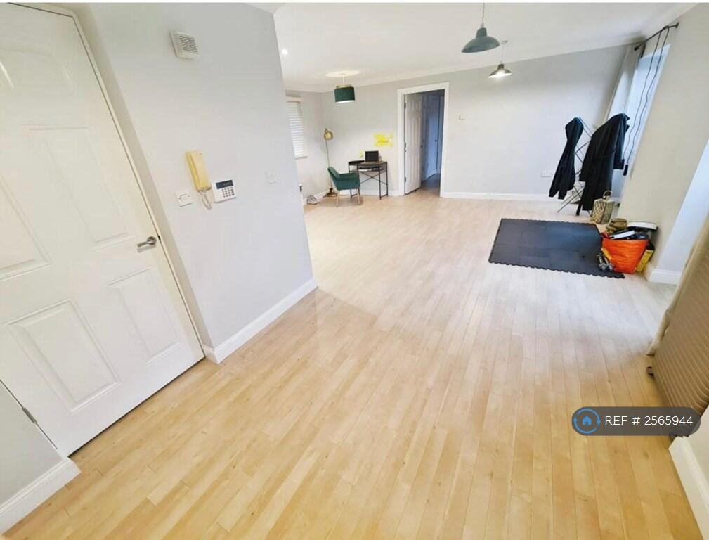 The Lounge, Diner, Kitchen
